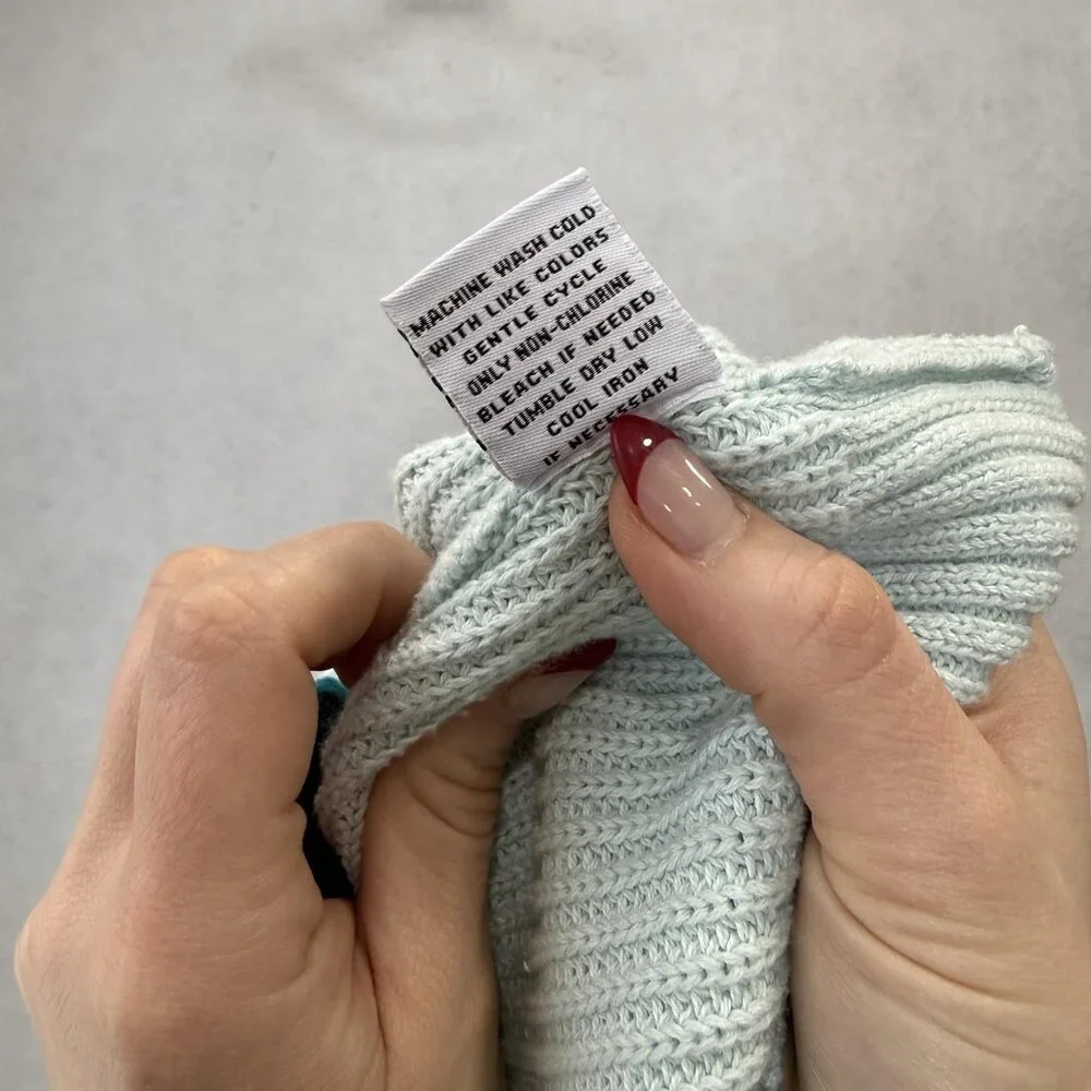 525 Sweater Womens Small Multicolor Tie Dye Chevron Crewneck Knit Pullover - Picture 4 of 9